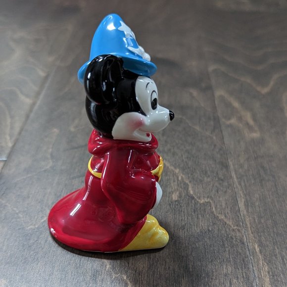 Mickey Mouse - Picture 5 of 6